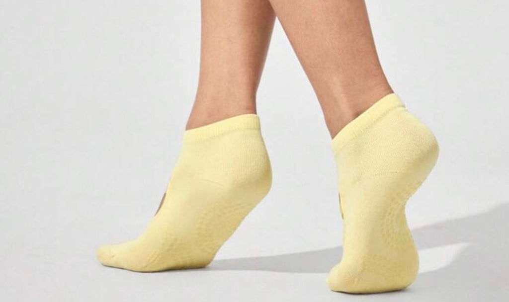 Butter yellow Pilates socks